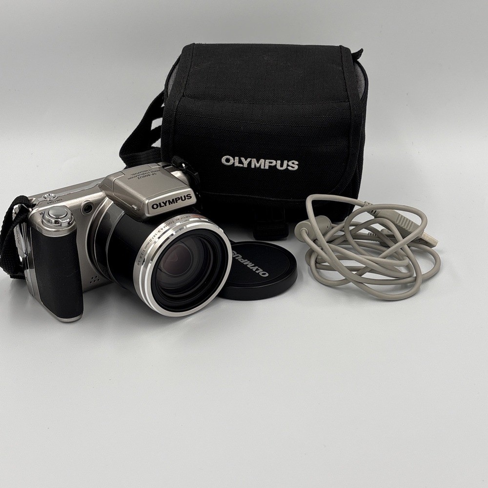 Olympus SP-800UZ 14MP Bridge Digital Camera Silver 30x Zoom + Charger Case Video - Picture 3 of 15
